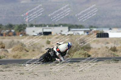 media/Oct-30-2025-Racers Edge (Thu) [[dabbdaf680]]/2-A Group/Session 2 (Turn 5)/